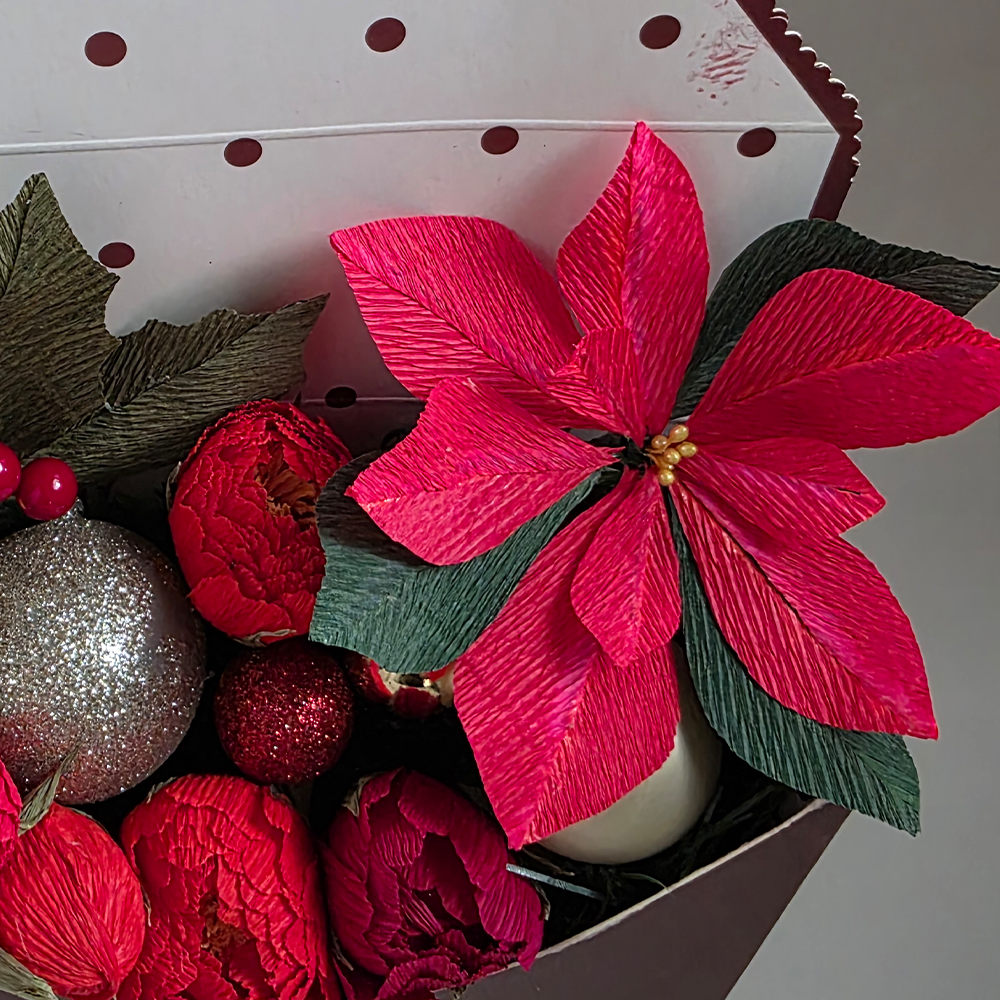 Christmas Envelope Arrangement – Festive Forever Blooms
