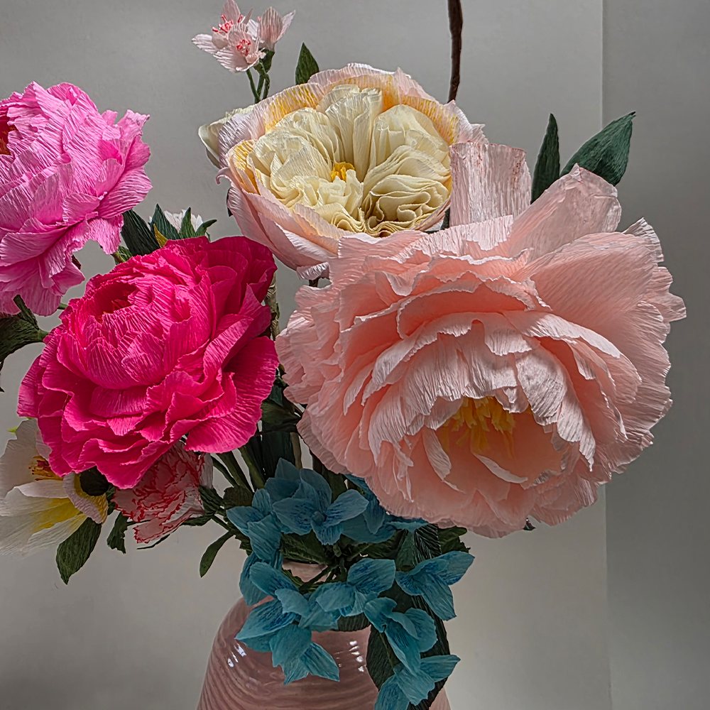 Blooming Harmony Vase – Handmade Paper Flower Arrangement