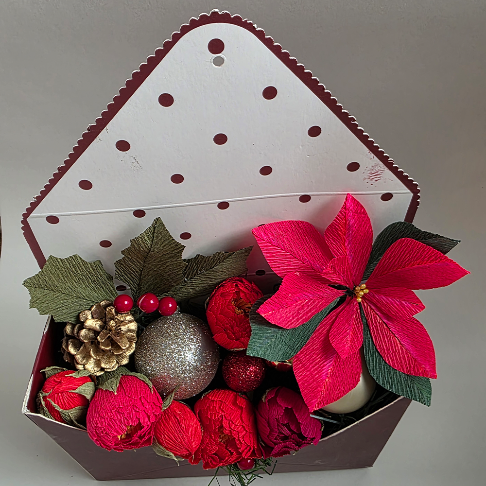 Christmas Envelope Arrangement – Festive Forever Blooms