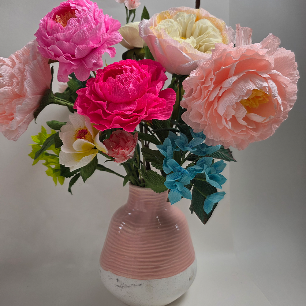 Blooming Harmony Vase – Handmade Paper Flower Arrangement