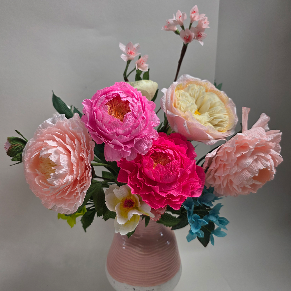 Blooming Harmony Vase – Handmade Paper Flower Arrangement