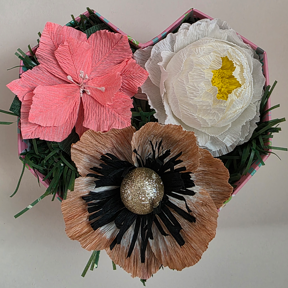 Festive Heart Arrangement