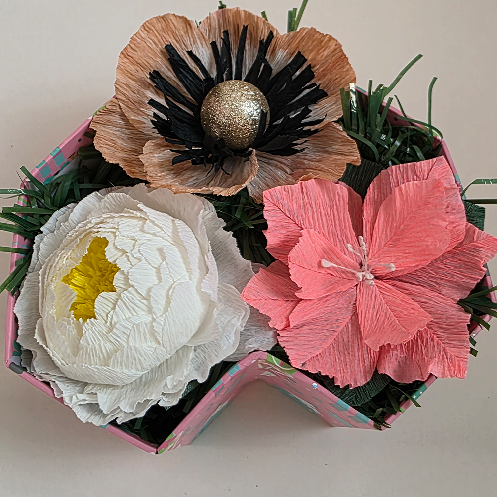 Festive Heart Arrangement